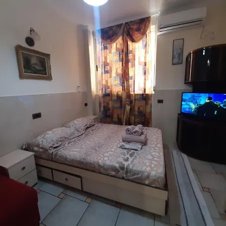 Lovely&quite Appartament 1-4 5maji Appartement