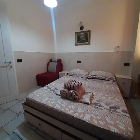 Lovely&quite Appartament 1-4 5maji Appartement *